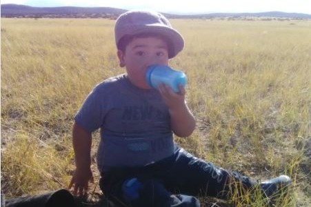 Padres buscan financiar la rehablitación neurológica de su pequeño hijo en Cuba