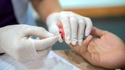 Paciente "Hope" que eliminó el VIH por inmunidad natural: habló el infectólogo que la trató