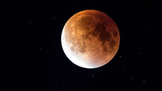 En varios continentes se vio el eclipse lunar más largo desde 1440