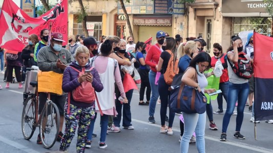 FOTOS: caos en el centro de Córdoba por cortes y manifestaciones de organizaciones sociales