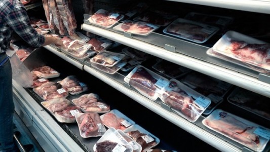 Carne: acordaron congelamiento de precios por el fin de semana largo