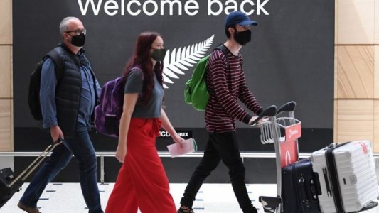 Nueva Zelanda seguirá cerrada a viajeros extranjeros hasta fines de abril