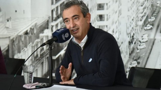 El intendente de Rosario pidió más apoyo de las autoridades nacionales: "No puedo combatir al narcotráfico con un handy"