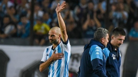 Lisandro López anunció su retiro: "Duele pero son los dos últimos partidos con la camiseta de Racing"