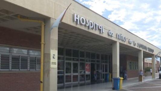 Niño autista abandonado: ordenan detener a la madre