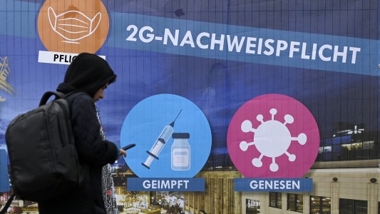 Alemania prohibirá a los no vacunados acceder a comercios no esenciales, restaurantes y lugares de ocio