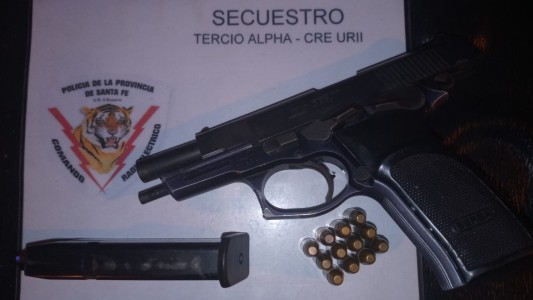 Un policía denunció que quisieron robarle y se defendió a los tiros hiriendo al supuesto delincuente