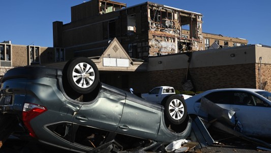 Al menos 94 muertos por los tornados que afectaron a Estados Unidos