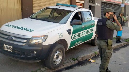 Matan de un balazo a un joven en Rosario y detienen a un amigo suyo por encubrir el crimen