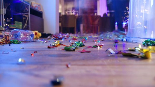 Siete años de prisión para dos jóvenes que abusaron sexualmente de una mujer en un "after"