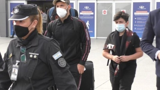 Sergio "El Kun Agüero" llegó a la Argentina