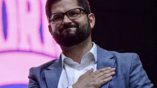 Los insólitos posteos "argentinos" del presidente de Chile