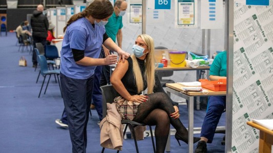 El Reino Unido superó por primera vez los 100.000 casos de coronavirus en un día