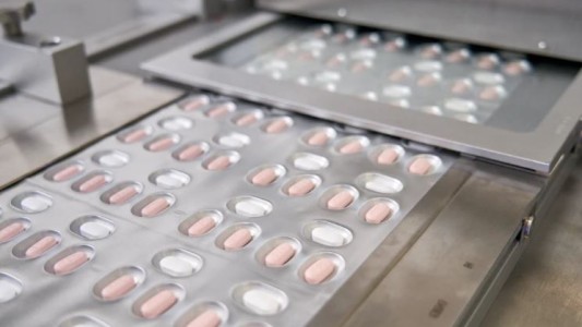 Estados Unidos autorizó la píldora contra el coronavirus de Pfizer