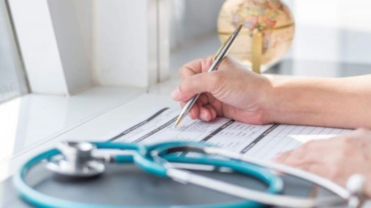 Desde enero, la medicina privada volverá a cobrar un copago a pacientes por falta de financiamiento