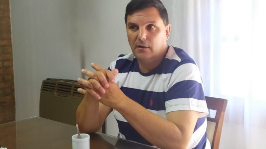 Una de James Bond : asumió como intendente y algunos días después encontró un micrófono oculto en su despacho