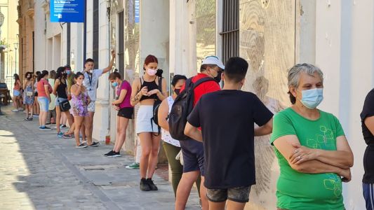 Argentina superó su récord de contagios en pandemia