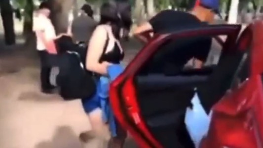 Video: así se escapó el conductor que mató a una mujer en los Bosques de Palermo