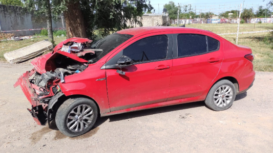 Resultó herido al ser atropellado por un automóvil que huía de la policía