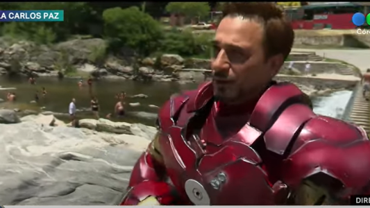 Iron Man cordobés: El Tony Stark serrano toma fernet en ilusiona a los más chicos