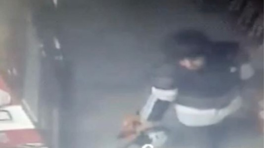 Villa La Angostura: les robaron a los bomberos elementos de trabajo