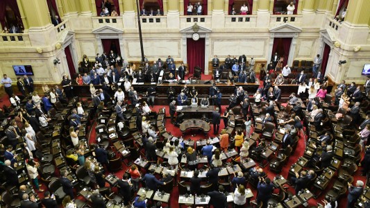 El Congreso adhirió a la iniciativa del Gobierno y dispuso trabajo remoto por dos días para su personal