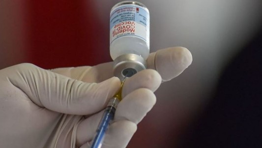 Moderna trabaja en una vacuna conjunta para la gripe y el coronavirus