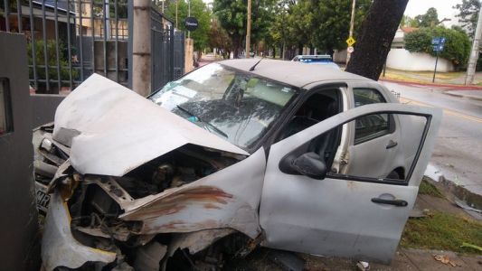 Impactante choque en Barrio Jardín