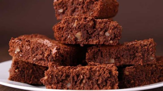 Envenenamiento en un centro de jubilados: mujer repartió por error brownies de marihuana