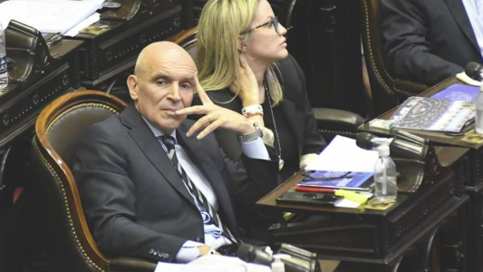 Espert: "Alberto Fernández tiene menos bolas que Cristina ovarios"