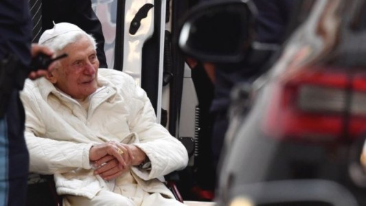 Benedicto XVI admitió que cometió falso testimonio en el informe sobre abusos en la Iglesia alemana