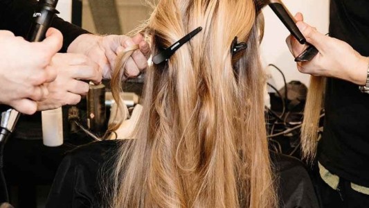 La bronca de una turista que le cobraron 24 mil pesos en una peluquería de Pinamar