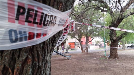La municipalidad denuncia que el poste fue vandalizado