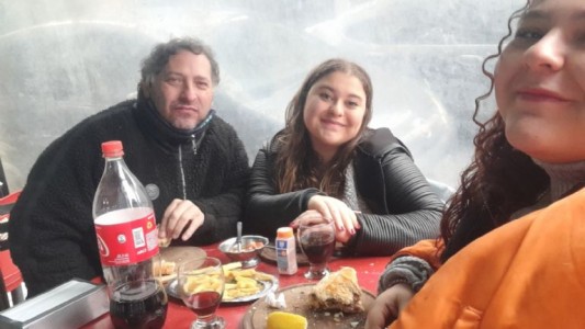 Una madre le sigue escribiendo por WhatsApp a su hijo fallecido