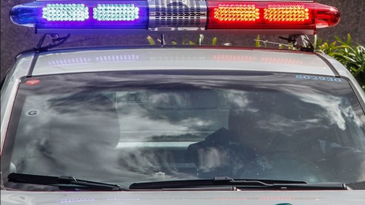 Estaban de vacaciones y atropellaron a su vecino creyendo que era un ladrón