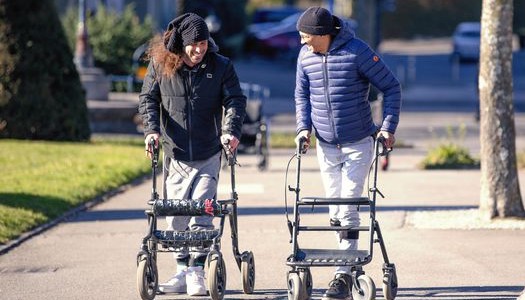 Video: tres parapléjicos volvieron a caminar gracias a la estimulación eléctrica de la médula espinal
