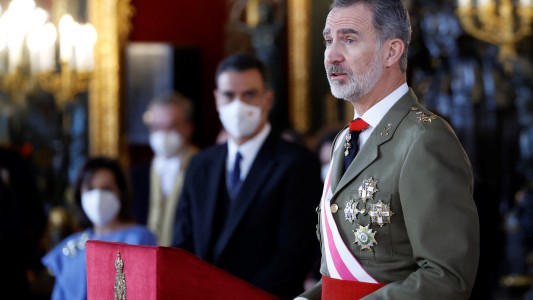 El rey Felipe VI, positivo por covid con síntomas leves