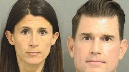 Adoptaron a un chico y lo obligaron a vivir durante años en una caja dentro del garaje