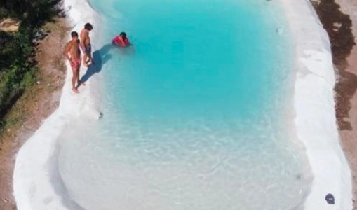 La sorpresa para Francisco Benítez: le regalaron una particular pileta