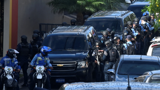 El ex presidente de Honduras, Juan Orlando Hernández, fue detenido tras pedido de extradición de EE.UU