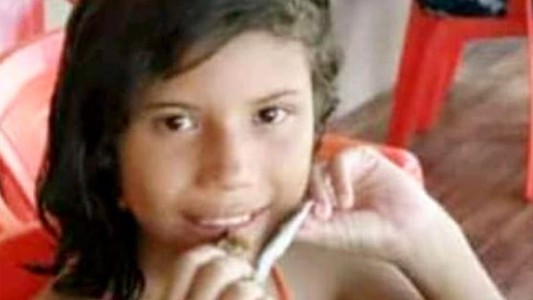 Una nena de 9 años estaba en el cumpleaños de su abuelo y murió en la pileta: su pelo quedó enredado en el motor