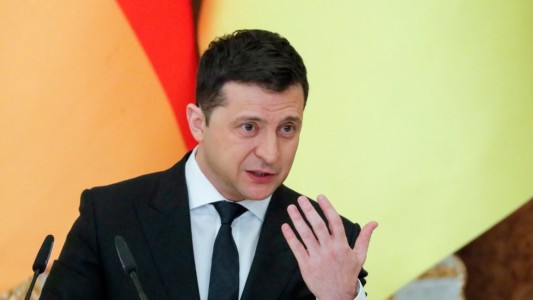 Zelenski convocó a europeos con "experiencia de combate" a luchar en Ucrania