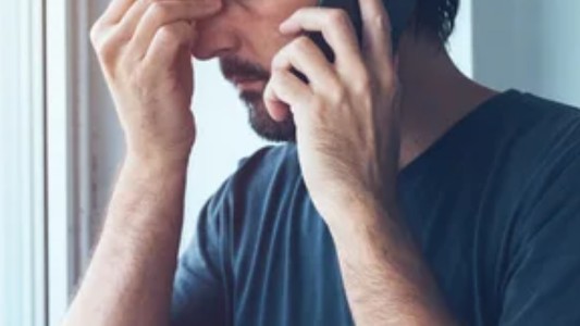 Crean línea telefónica de escucha, seguimiento y derivación para varones que ejerzan violencia