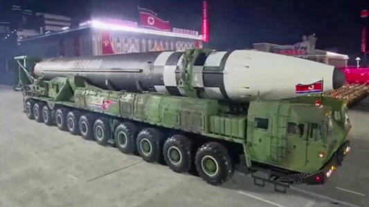 Corea del Norte planea probar su misil "Monstruo" en abril