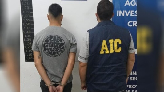 200 personas festejaban a la madrugada un cumpleaños en la calle: llegó un hombre, les disparó y mató a una joven