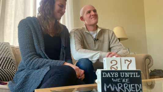 Una pareja fue diagnosticada con cáncer con 8 días de diferencia: adelantaron la fecha de su matrimonio