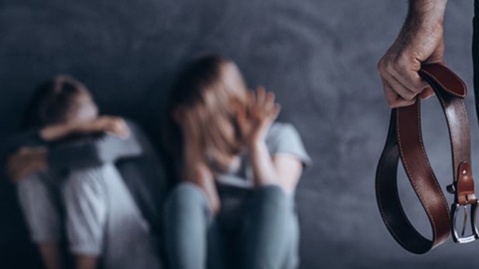 Gales prohíbe por ley los castigos corporales a los niños