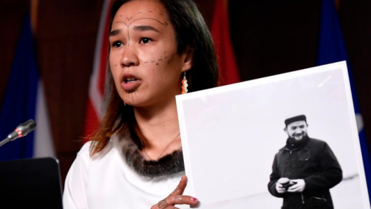 Canadá emite orden de arresto contra sacerdote francés por abuso de niño inuit