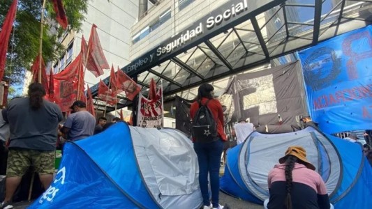 Nuevo acampe piquetero de 48 horas en reclamo de reapertura de planes