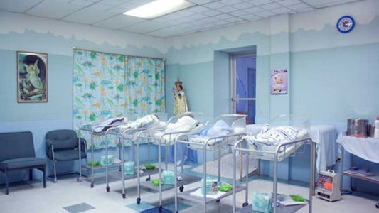 El Gobierno británico pide disculpas por la muerte de 200 bebés en una maternidad durante 20 años